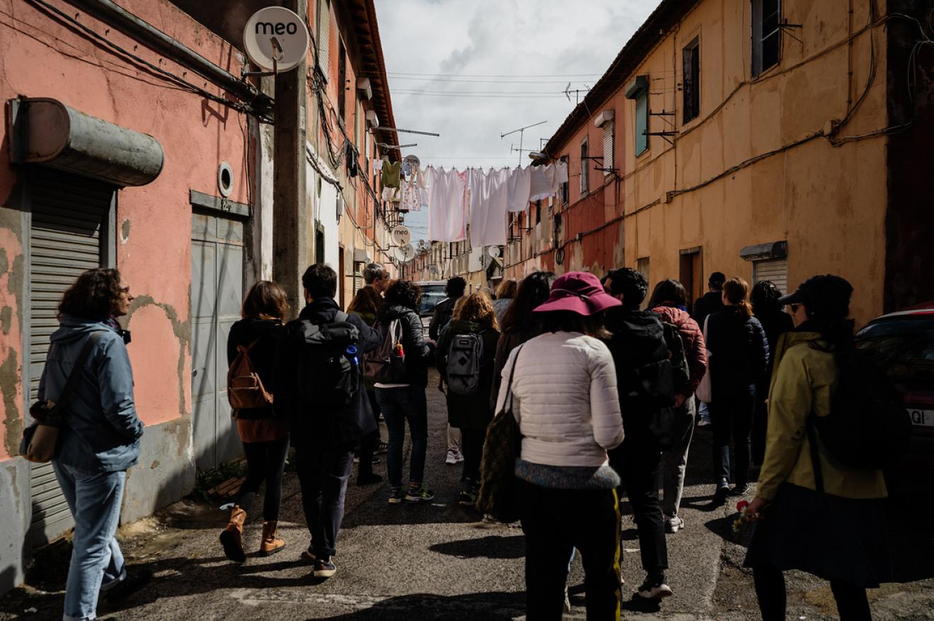 Relato de uma viagem no tempo e no espaço pela Lisboa Operária