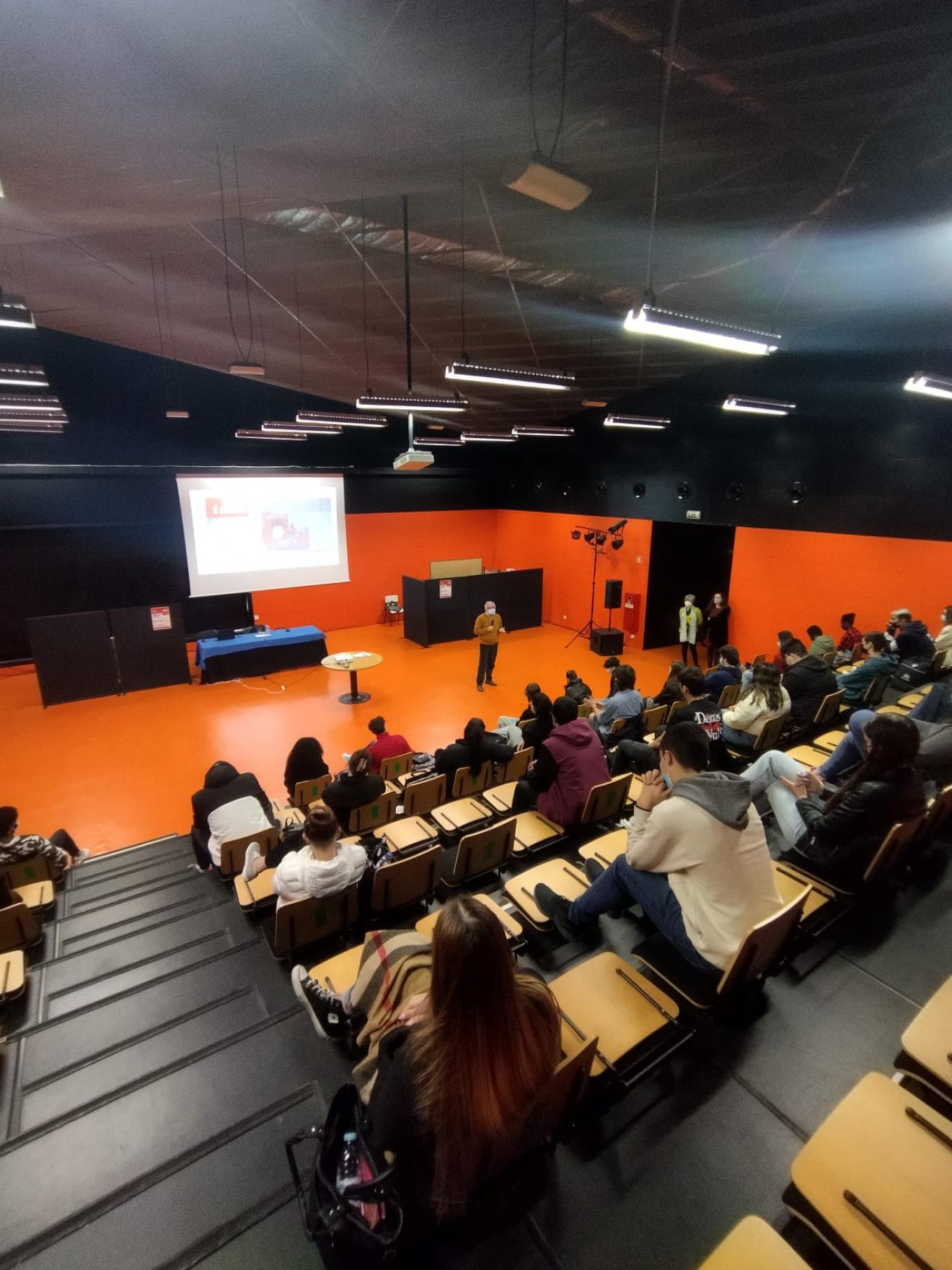 Debate de Abril com Luís Farinha na Escola Secundária da Amora.