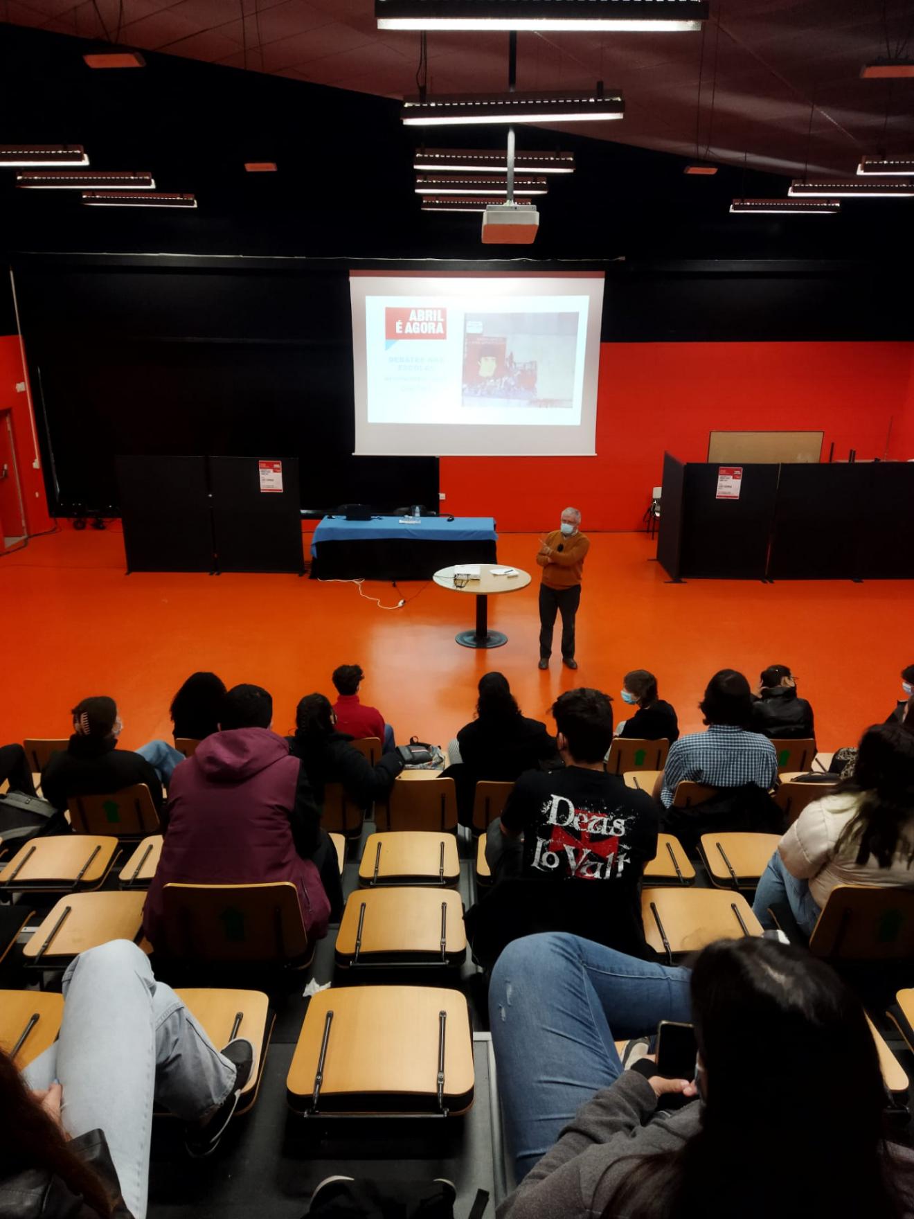 Debate de Abril na Escola Secundária da Amora. 