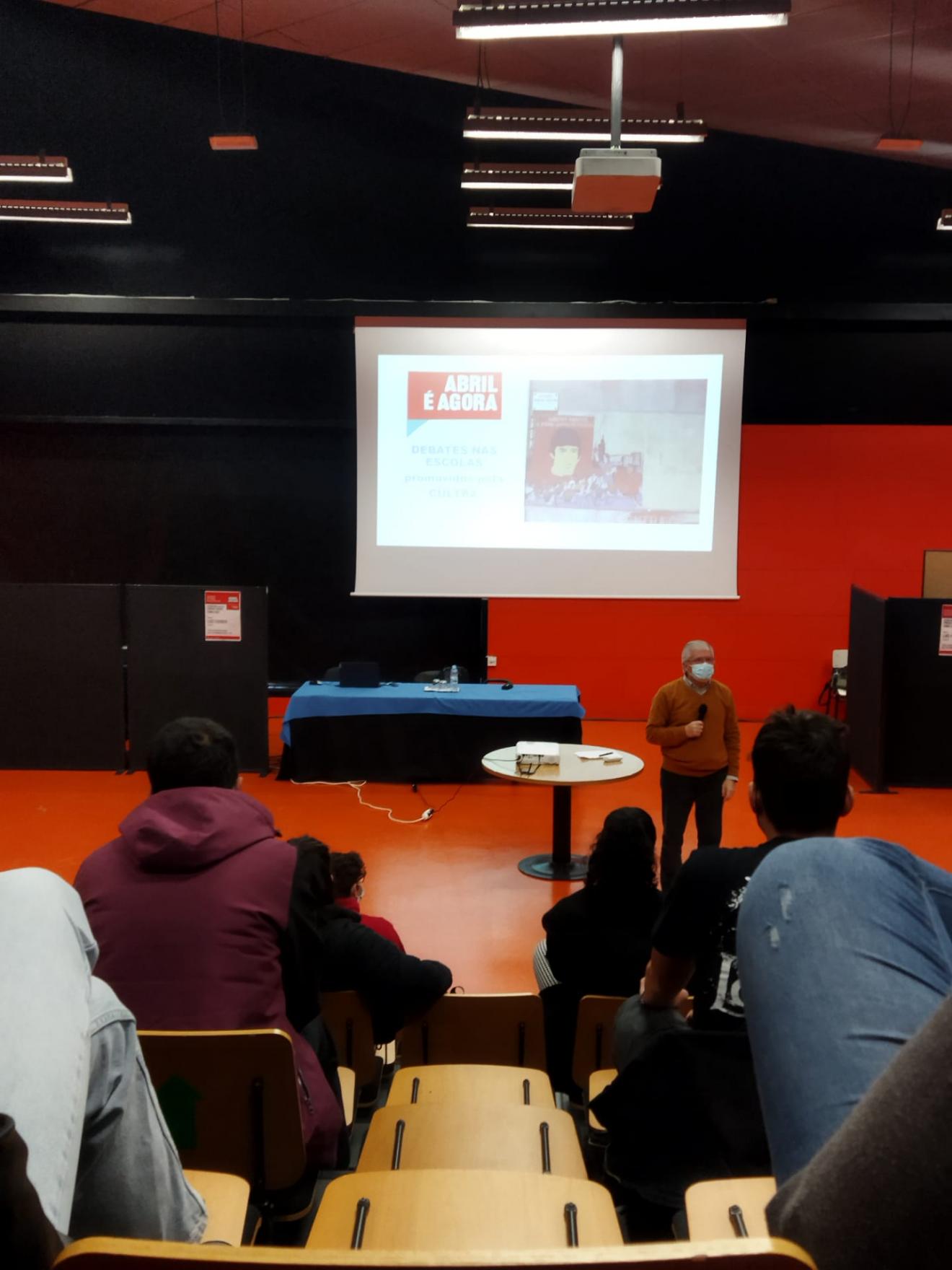 Debate de Abril na Escola Secundária da Amora. 